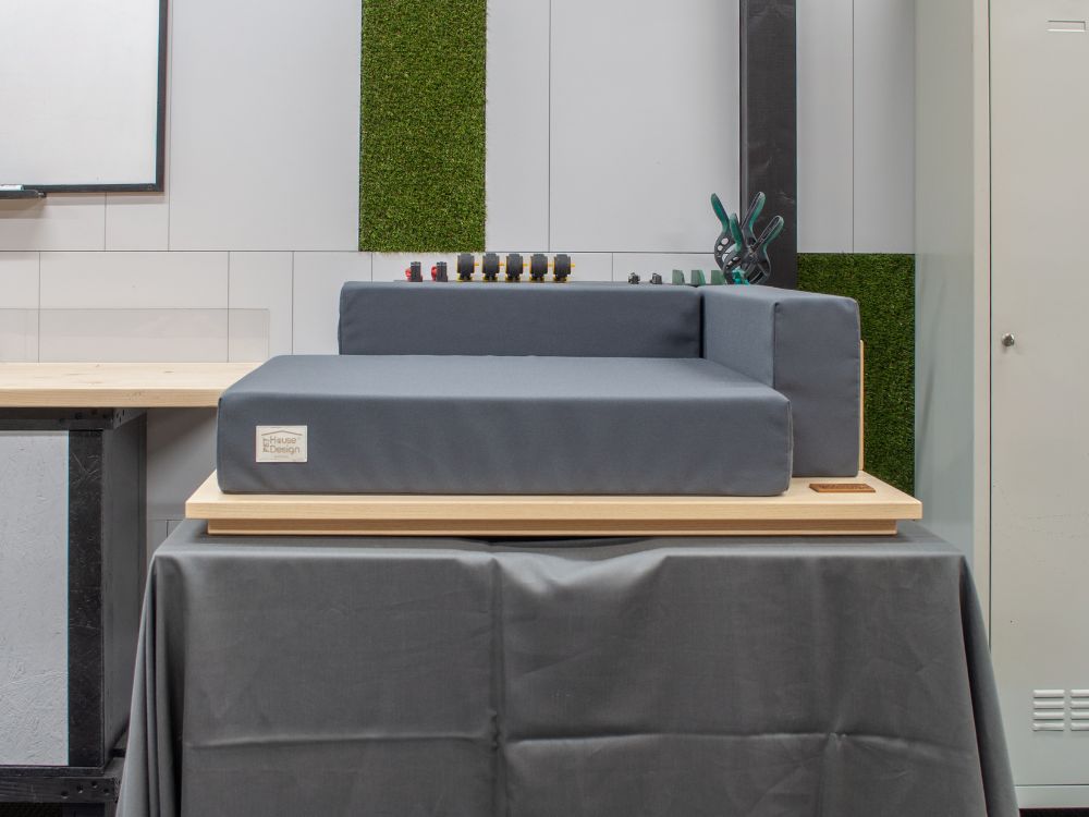 Lettino per cani moderno di lusso