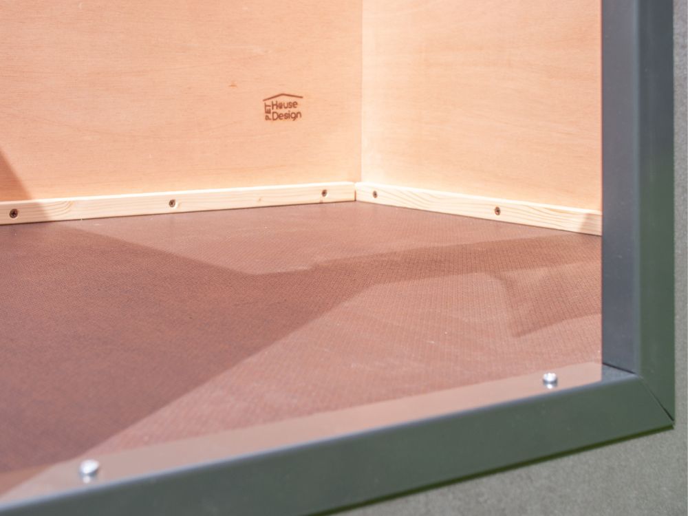 Cuccia indistruttibile da esterno Dark pavimento in tesina